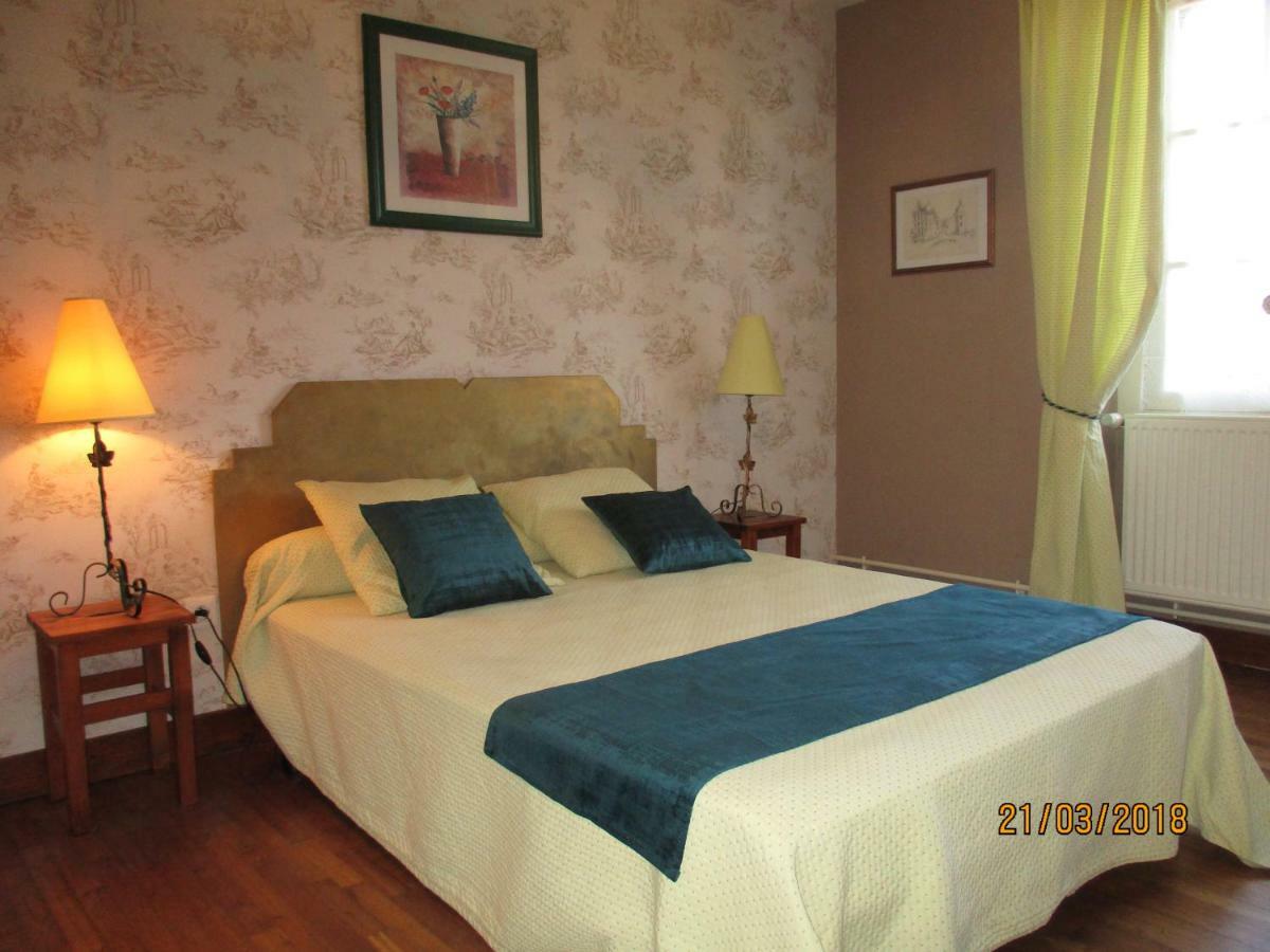 Gite De Bazeille Saint-Avit-Sénieur Exteriör bild